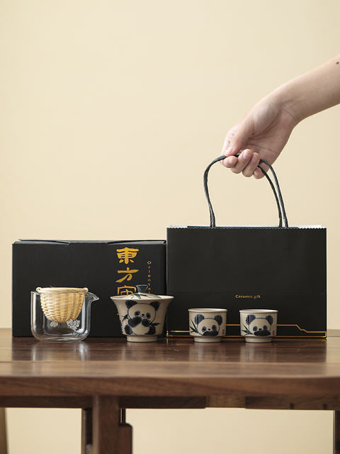 Grass gray lid bowl hand-painted panda portable tea set one pot two cups high-end household gift box